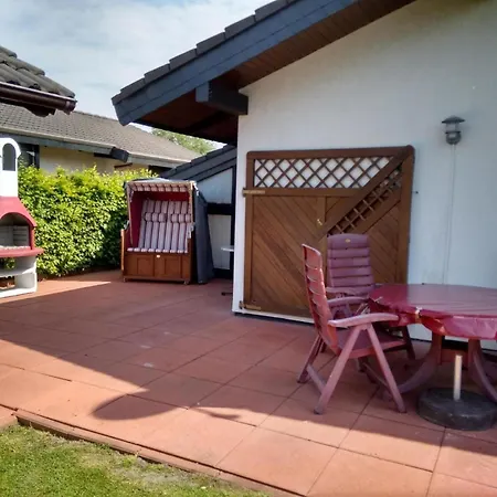 Holiday home Mit Grill, Garten Und Terrasse *