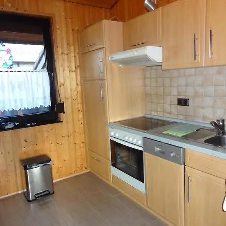 Holiday home Mit Grill, Garten Und Terrasse *