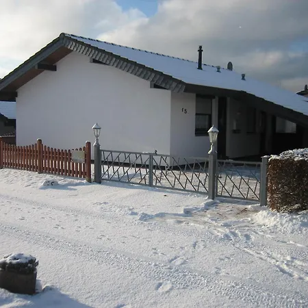 Holiday home Mit Grill, Garten Und Terrasse *