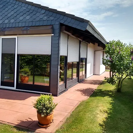 Mit Grill, Garten Und Terrasse Holiday home