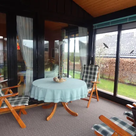Mit Grill, Garten Und Terrasse